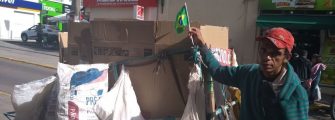 EXEMPLO DE AMOR AO BRASIL – Enquanto uns queimam nossa bandeira, ainda bem que alguns a cultuam