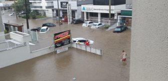 TEMPORAL SACUDIU A CIDADE DE CRICIÚMA/SUL DE SC – Foi uma chuva histórica, nunca vista antes.