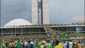 FORÇAS DO SENADO – OS ‘DRAGÕES DA DEMOCRACIA’ – DEFENDERAM O CONGRESSO DE ATAQUE- Já tínhamos os Dragões da Independência  no Brasil